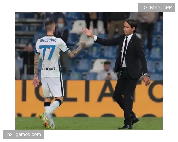 国米主帅小因扎吉战术风格解析:强调高位逼抢与快速转换 国米主帅小因扎吉战术风格解析:强调高位逼抢与快速转换