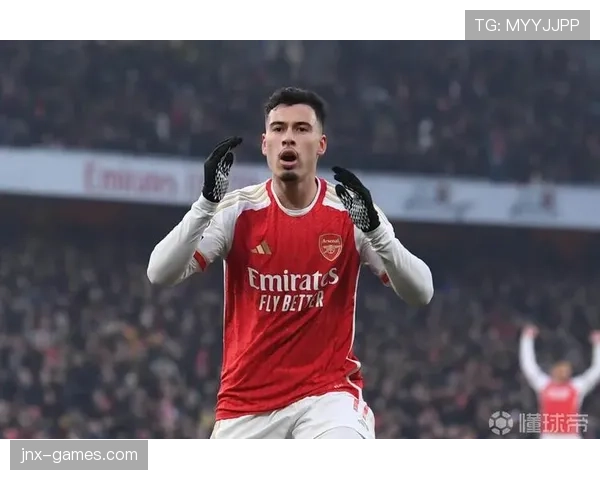 奥利塞 vs 埃泽：英冠新星进攻效率与战术角色对比