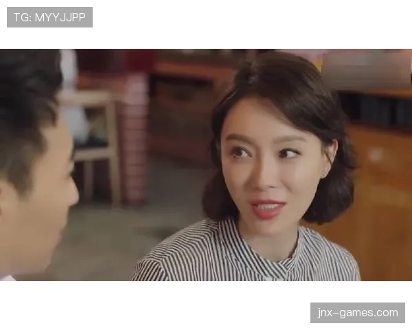 蒋林静训练完随手啃个鸡腿，这自律人设是不是有点绷不住了？